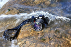 Digitalkamera-im-Wasser
